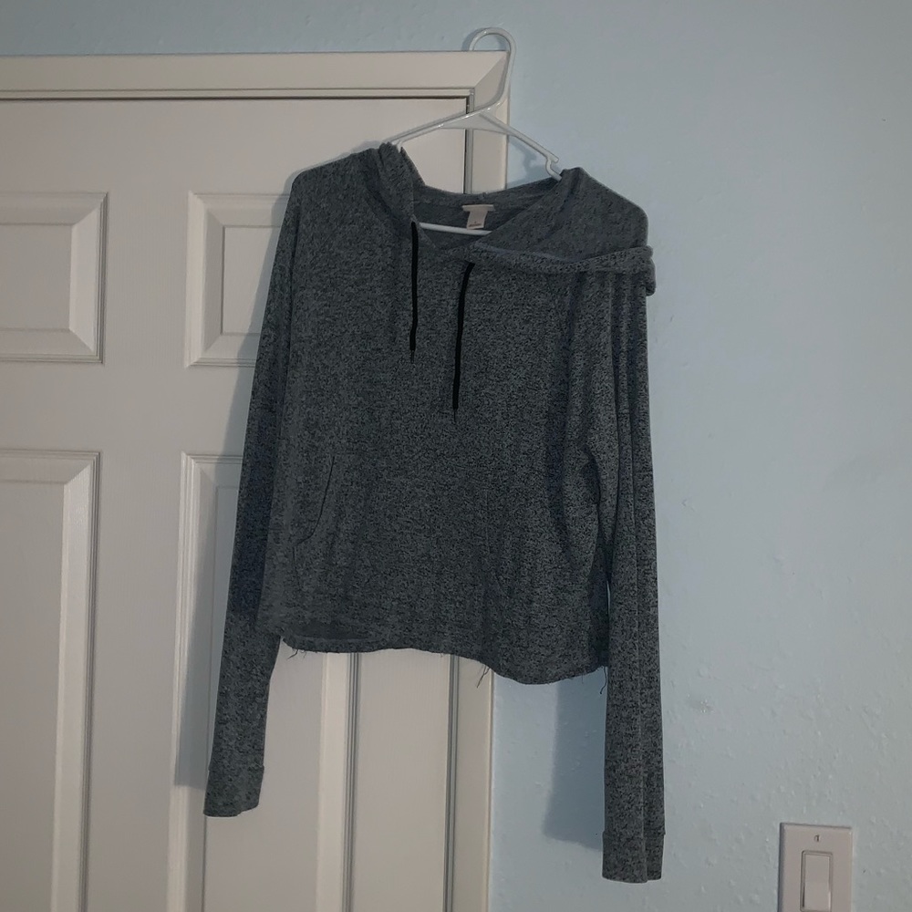 Blue long sleeve crop top